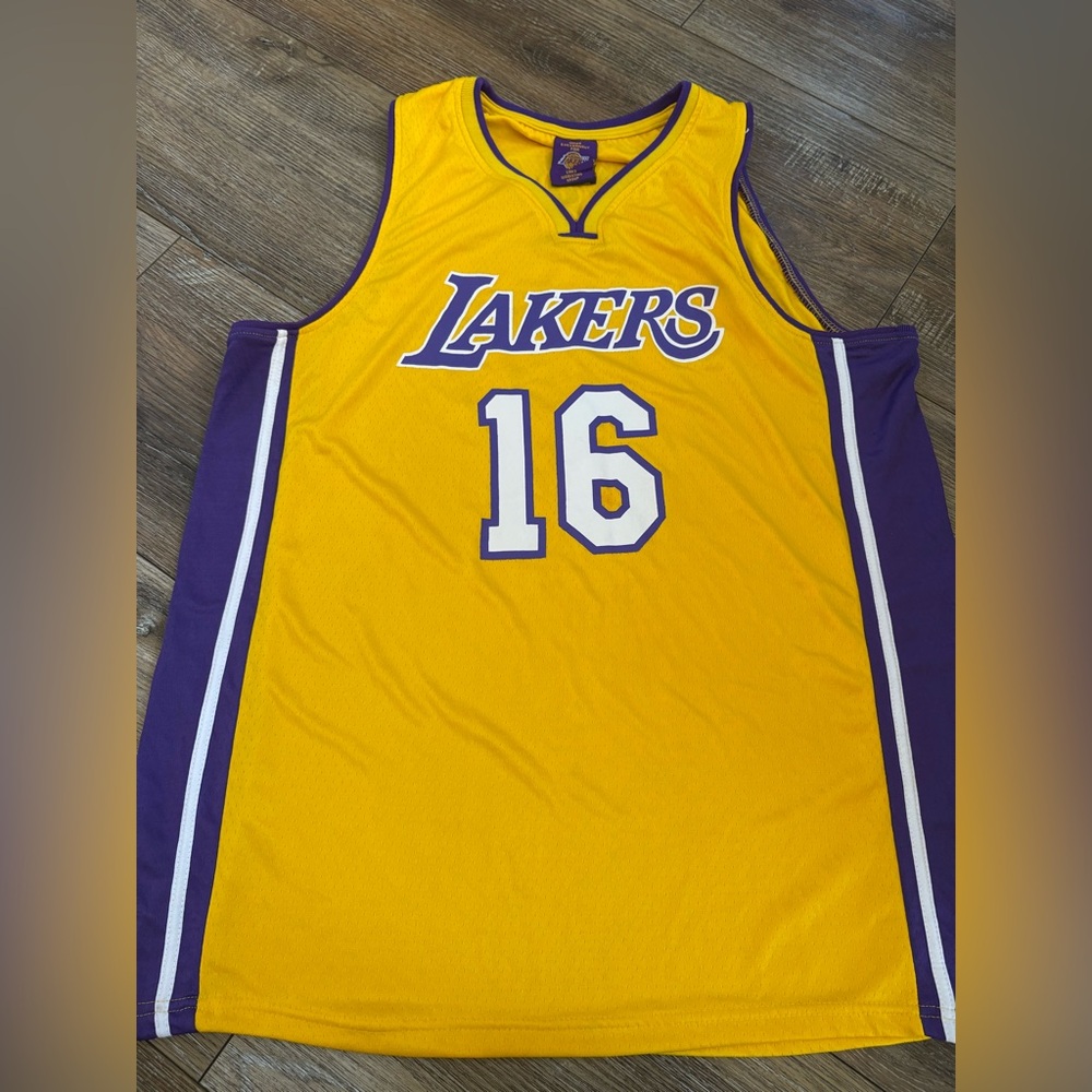 Vintage Paul GasolgYellow and Purple Lakers Basketball Jersey xl